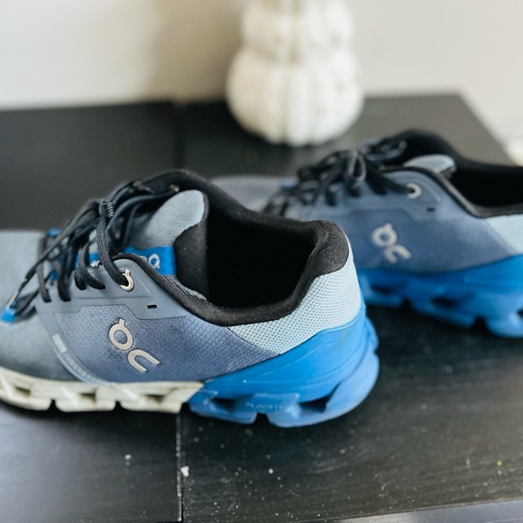 ON Running Men\'s Blue Sneakers